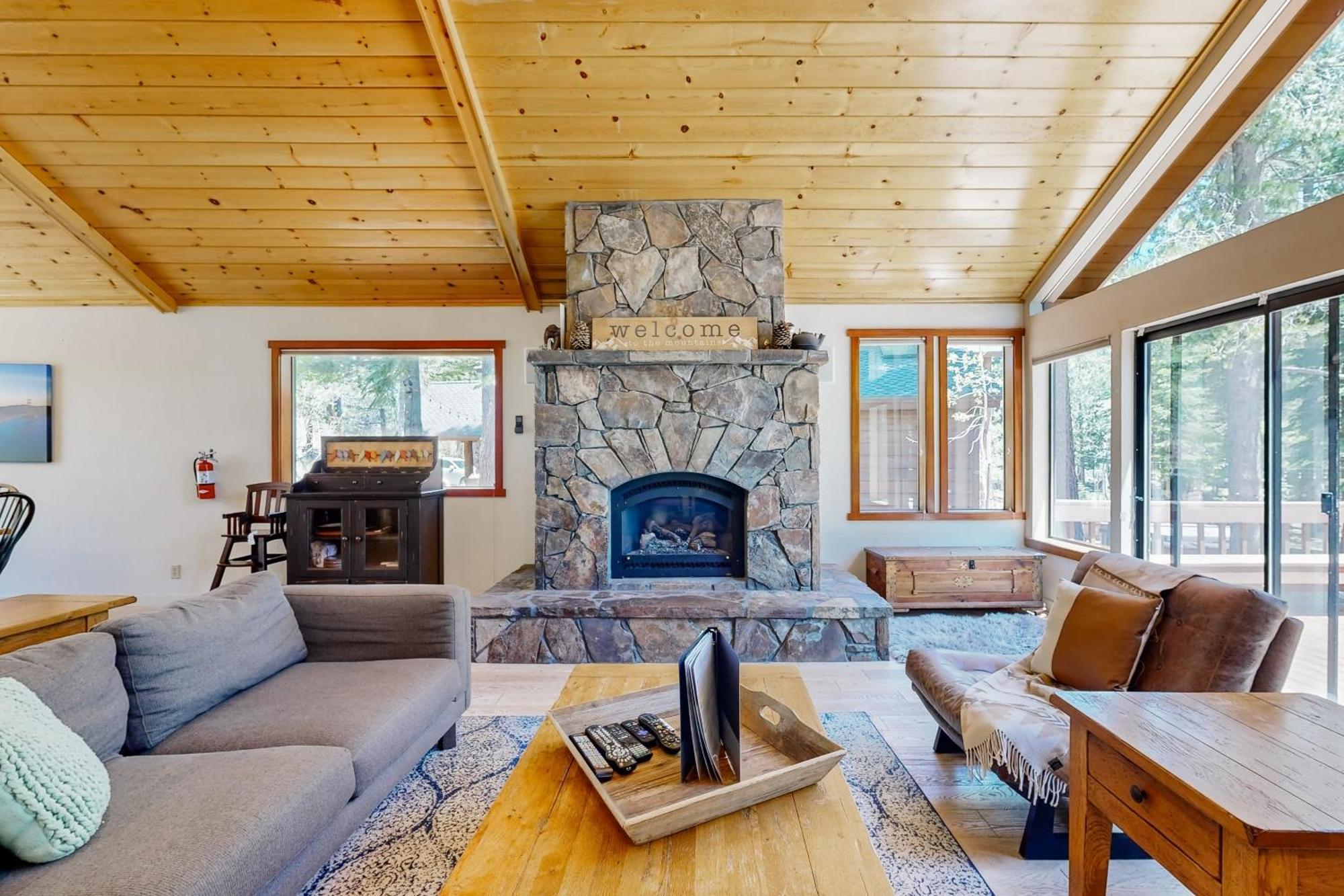 Snowpeak Oasis Villa Truckee Bagian luar foto